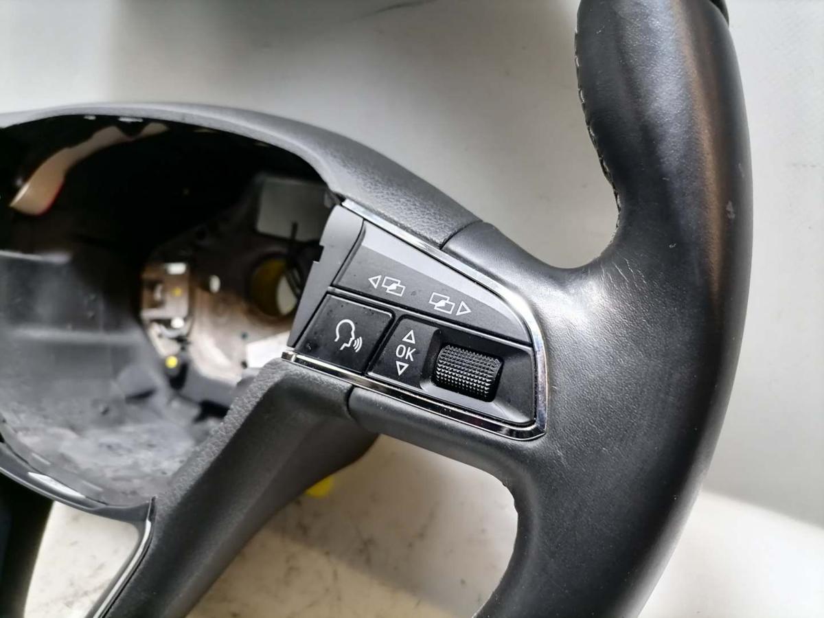 Seat Leon 5F original Lederlenkrad mit Multifunktion MFA Bj.2015